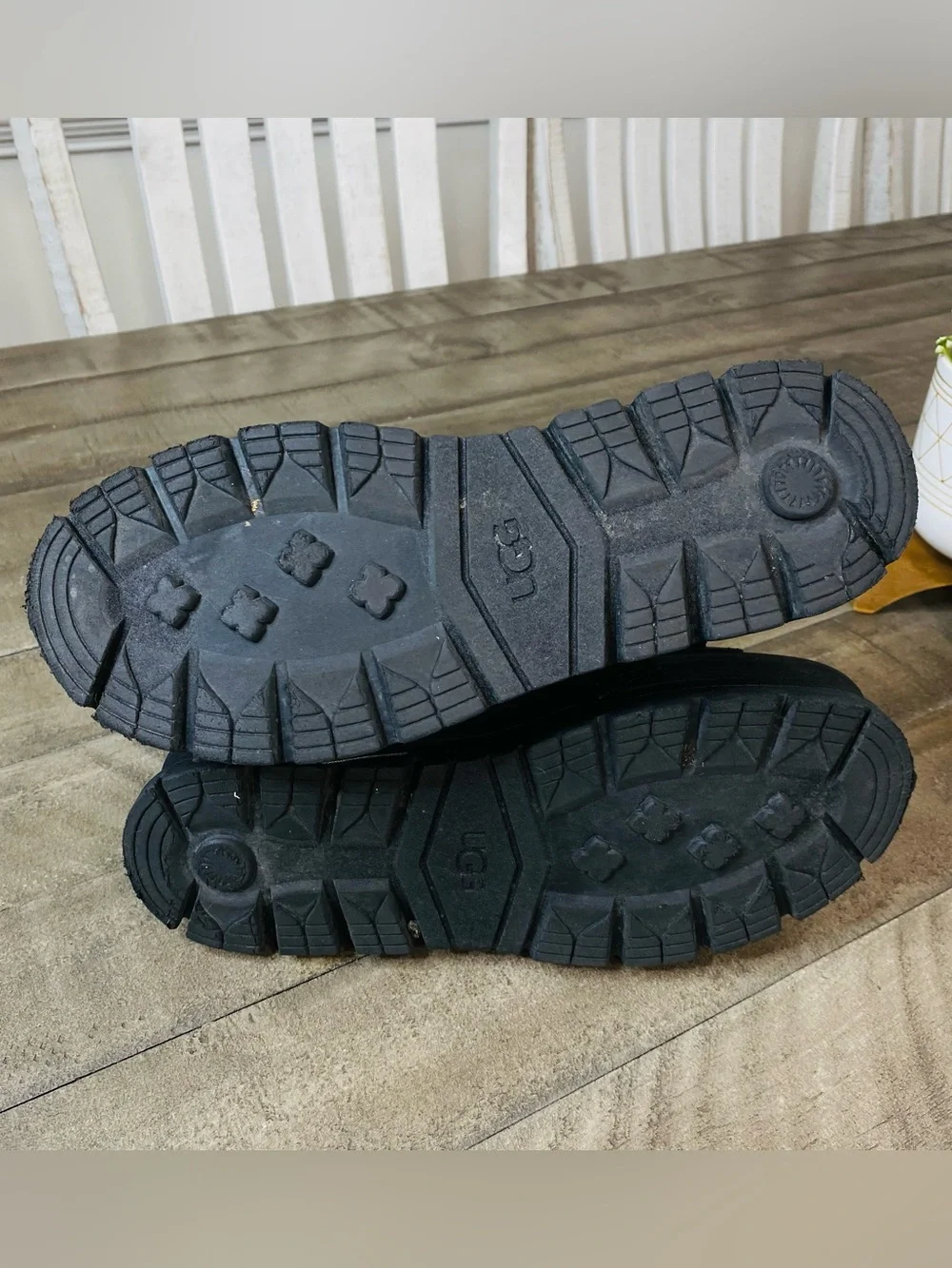 UGG Clem Black Platform Chunky Strappy Sandals Size 10